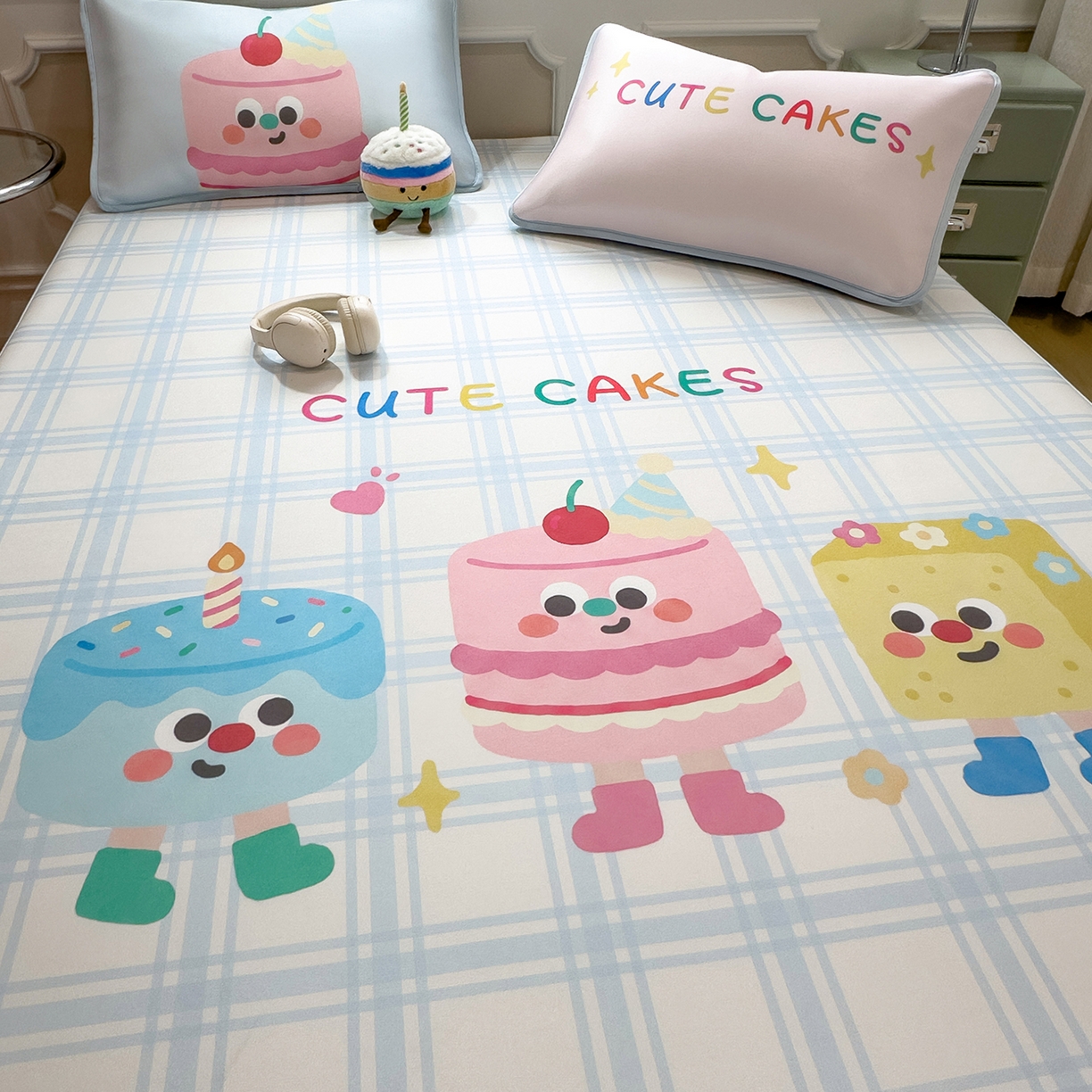 91家纺网 家纺一手货源 找家纺 丝羽坊 2026新款ins设计师原创大版小清新卡通冰皮复合软凉席  甜趣屋-床笠款