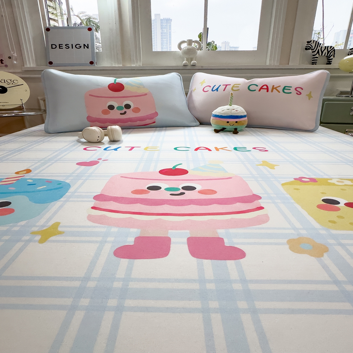 91家纺网 家纺一手货源 找家纺 丝羽坊 2026新款ins设计师原创大版小清新卡通冰皮复合软凉席  甜趣屋-床笠款