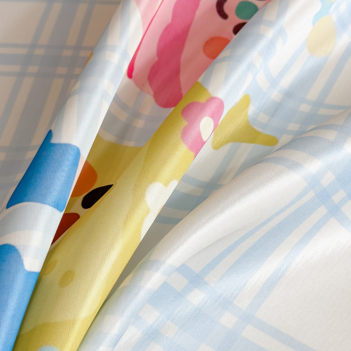 91家纺网 家纺一手货源 找家纺 丝羽坊 2026新款ins设计师原创大版小清新卡通冰皮复合软凉席  甜趣屋-床笠款