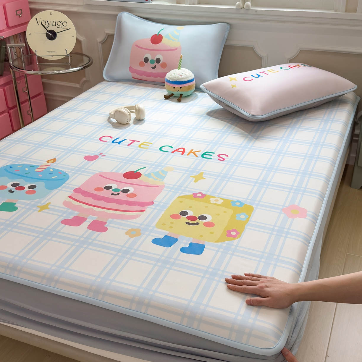 91家纺网 家纺一手货源 找家纺 丝羽坊 2026新款ins设计师原创大版小清新卡通冰皮复合软凉席  甜趣屋-床笠款