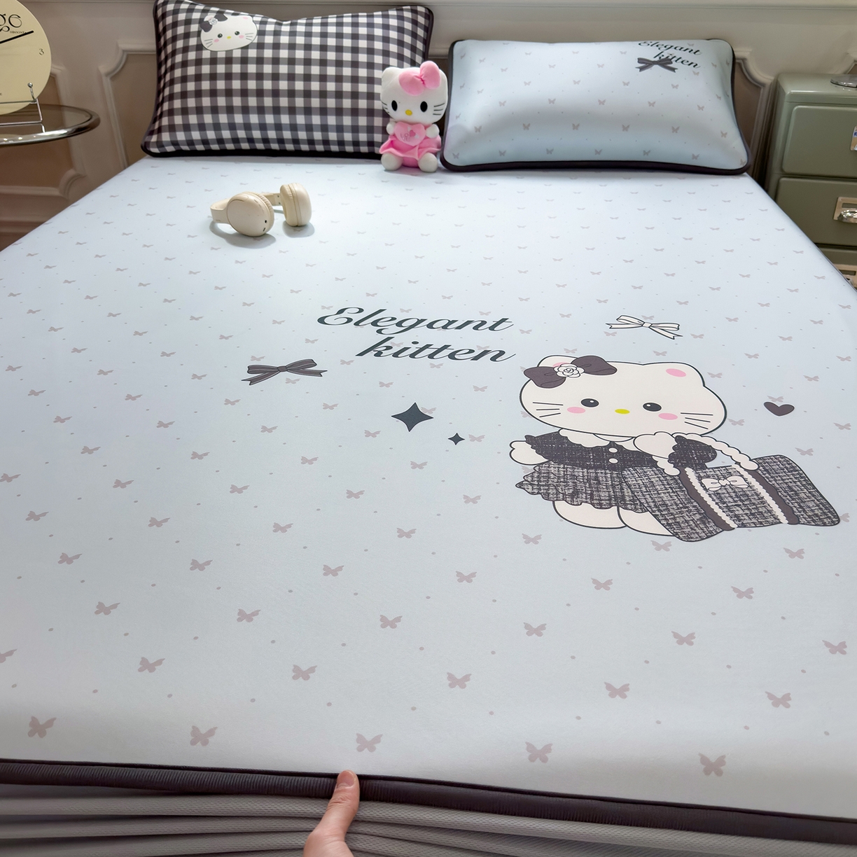 91家纺网 家纺一手货源 找家纺 丝羽坊 2026新款ins设计师原创大版小清新卡通冰皮复合软凉席  香风喵语-床笠款