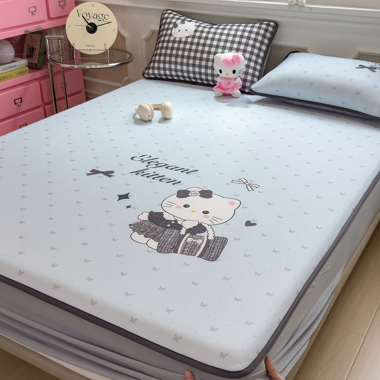 91家纺网 家纺一手货源 找家纺 丝羽坊 2026新款ins设计师原创大版小清新卡通冰皮复合软凉席  香风喵语-床笠款