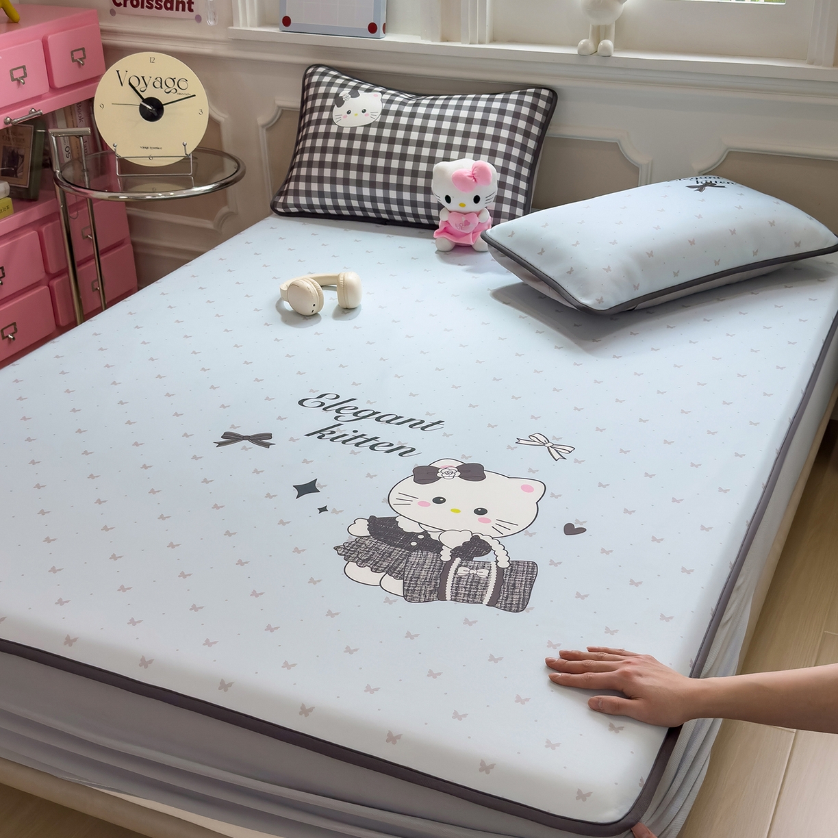 91家纺网 家纺一手货源 找家纺 丝羽坊 2026新款ins设计师原创大版小清新卡通冰皮复合软凉席  香风喵语-床笠款