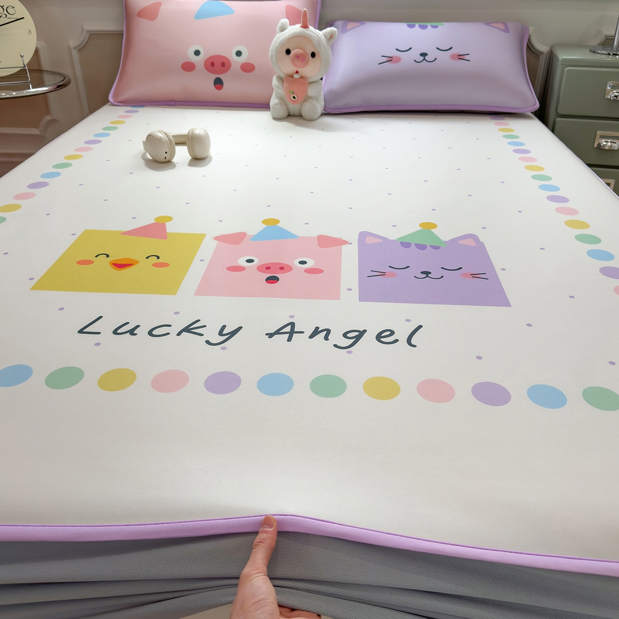 91家纺网 家纺一手货源 找家纺 丝羽坊 2026新款ins设计师原创大版小清新卡通冰皮复合软凉席  幸运派-床笠款