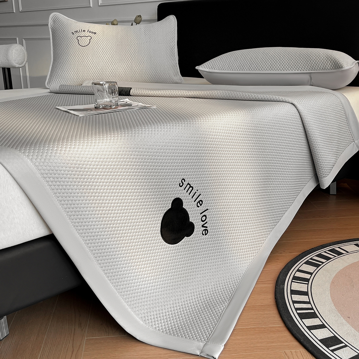 91家纺网 家纺一手货源 找家纺 （总）家品罗兰 2026新款夏季A类真PE凉感冰豆豆凉席冰丝床单单件冰丝席家用可机洗单人学生宿舍上下铺寝室席-大床