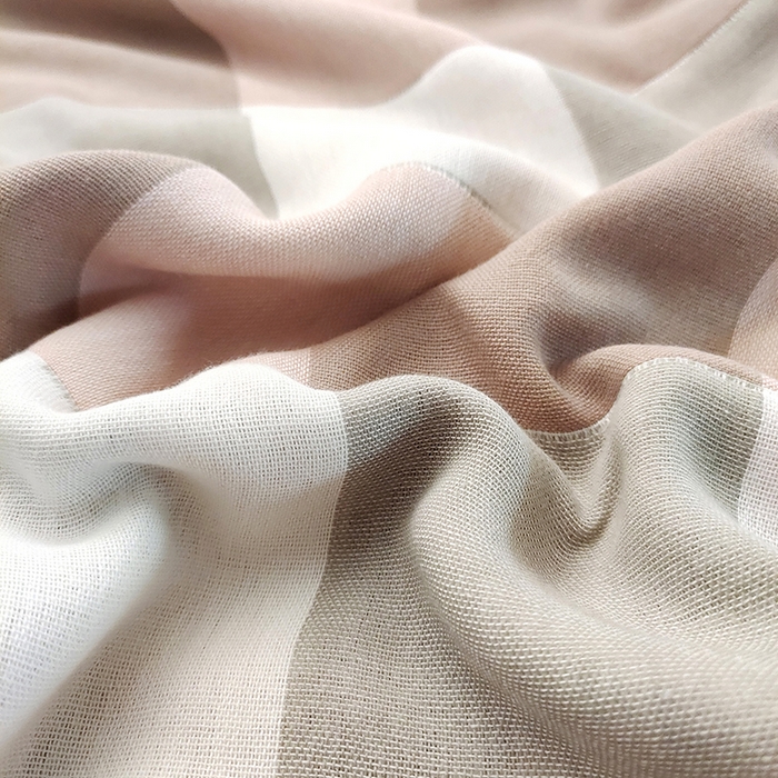 91家纺网 家纺一手货源 找家纺 静缘分 2026新款全棉纯棉6层纱布毛巾被纯棉六层纱布毯 日式大格粉