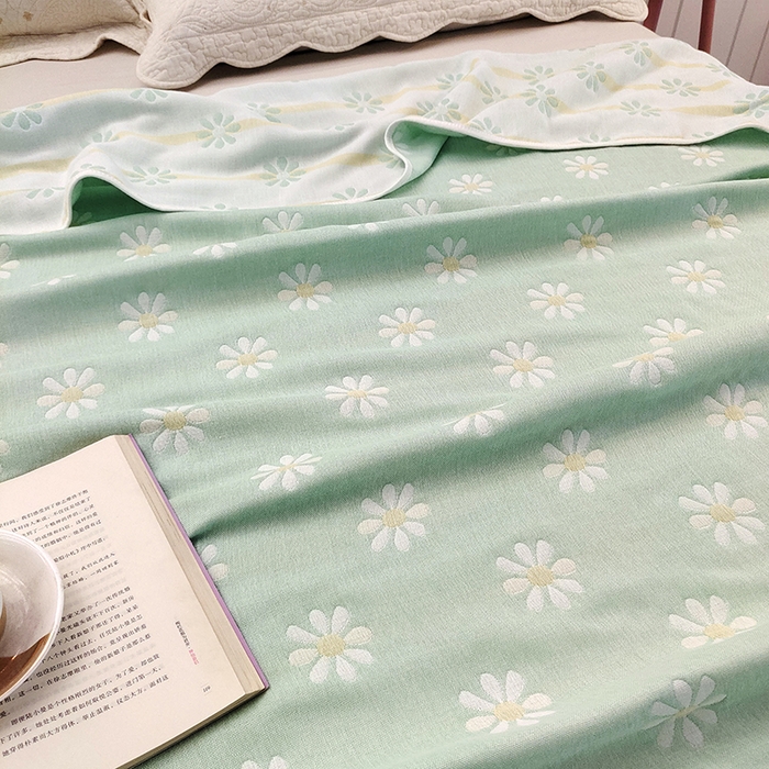 91家纺网 家纺一手货源 找家纺 静缘分 2026新款全棉纯棉6层纱布毛巾被纯棉六层纱布毯 小雏菊绿