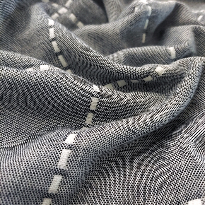 91家纺网 家纺一手货源 找家纺 静缘分 2026新款全棉纯棉6层纱布毛巾被纯棉六层纱布毯 虚线格蓝