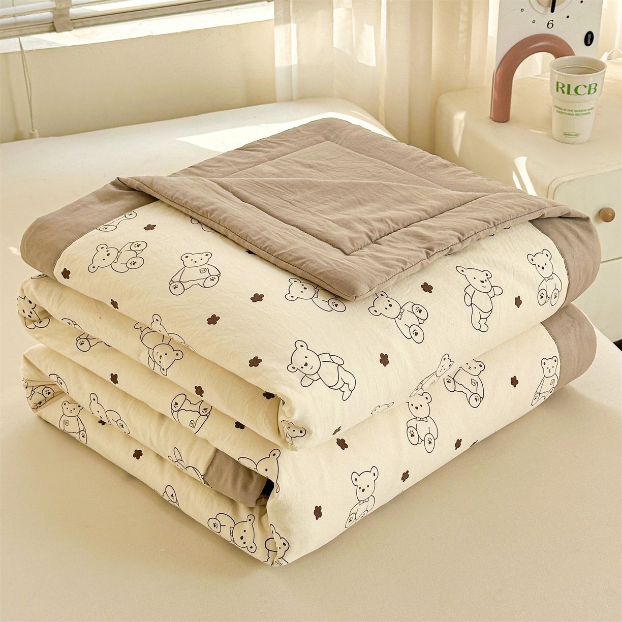 91家纺网 家纺一手货源 找家纺 晓时候 2026新款小清新印花夏被夏凉被空调被新疆棉花被被子被芯 小熊院长