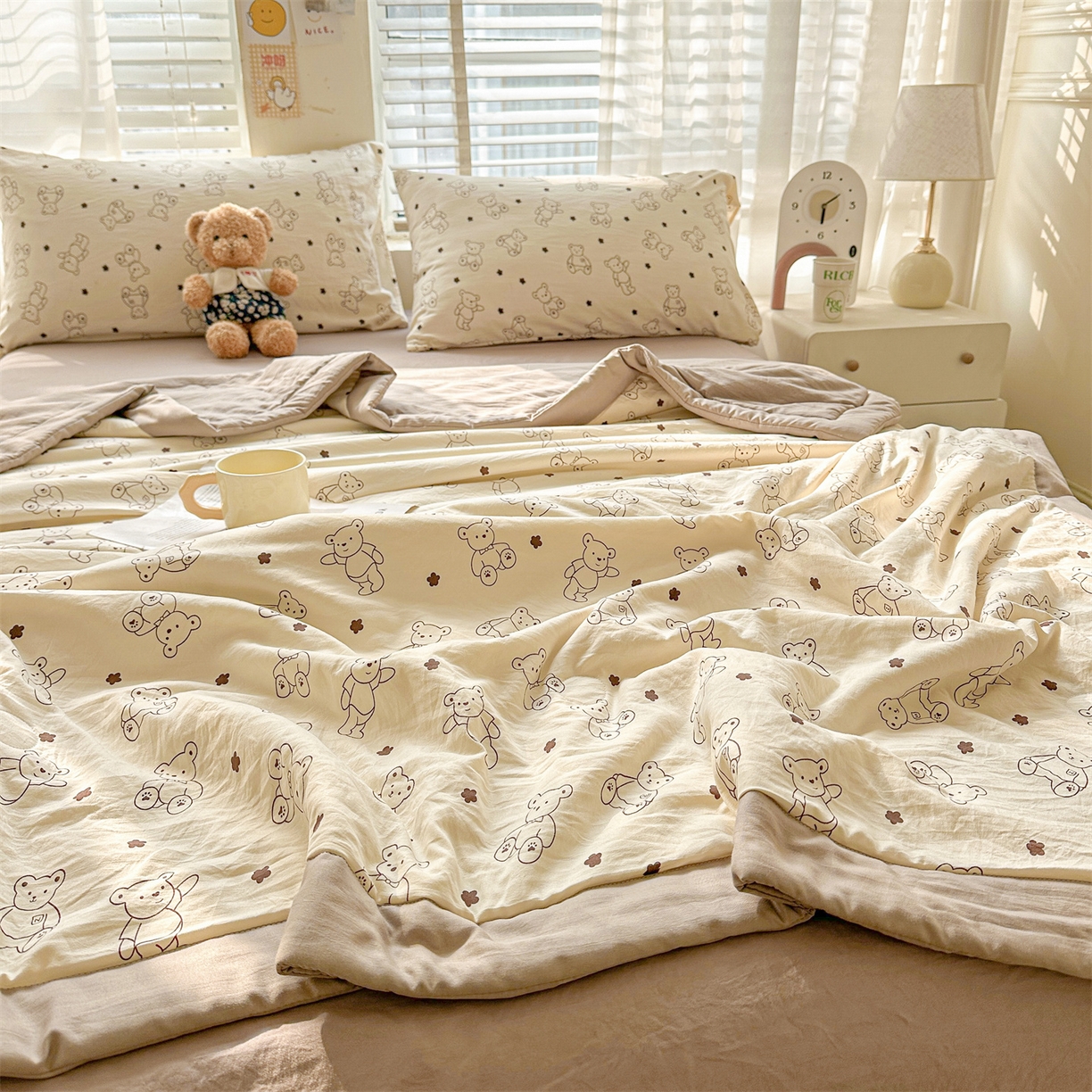 91家纺网 家纺一手货源 找家纺 晓时候 2026新款小清新印花夏被夏凉被空调被新疆棉花被被子被芯 小熊院长