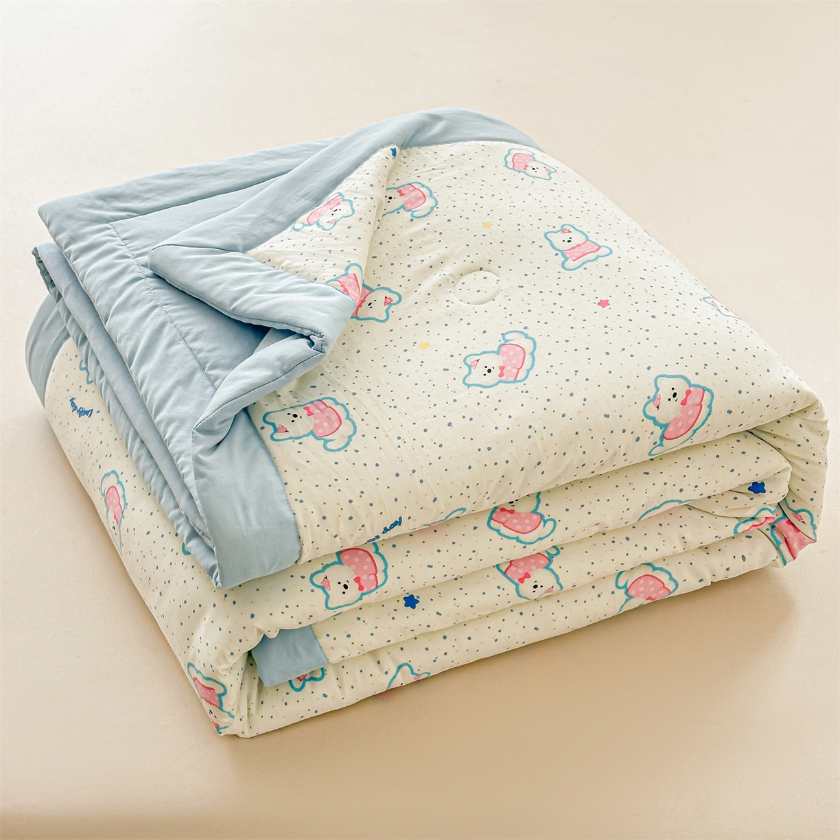 91家纺网 家纺一手货源 找家纺 晓时候 2026新款小清新印花夏被夏凉被空调被新疆棉花被被子被芯 彩糖熊贴