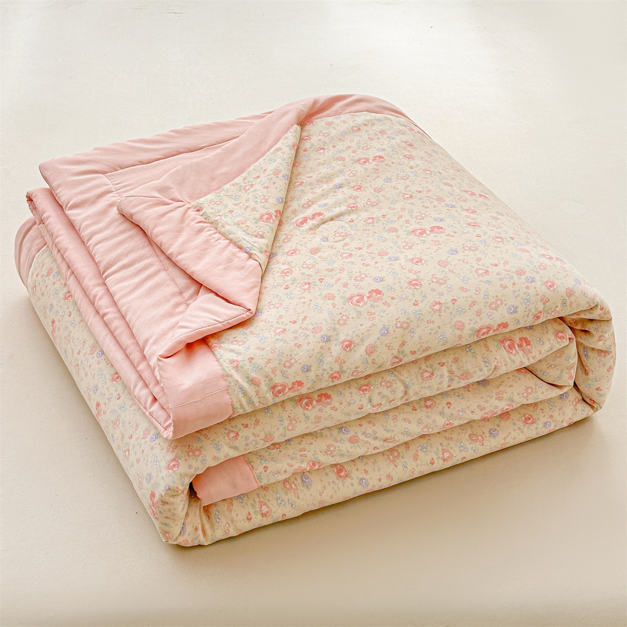 91家纺网 家纺一手货源 找家纺 晓时候 2026新款小清新印花夏被夏凉被空调被新疆棉花被被子被芯 春晓