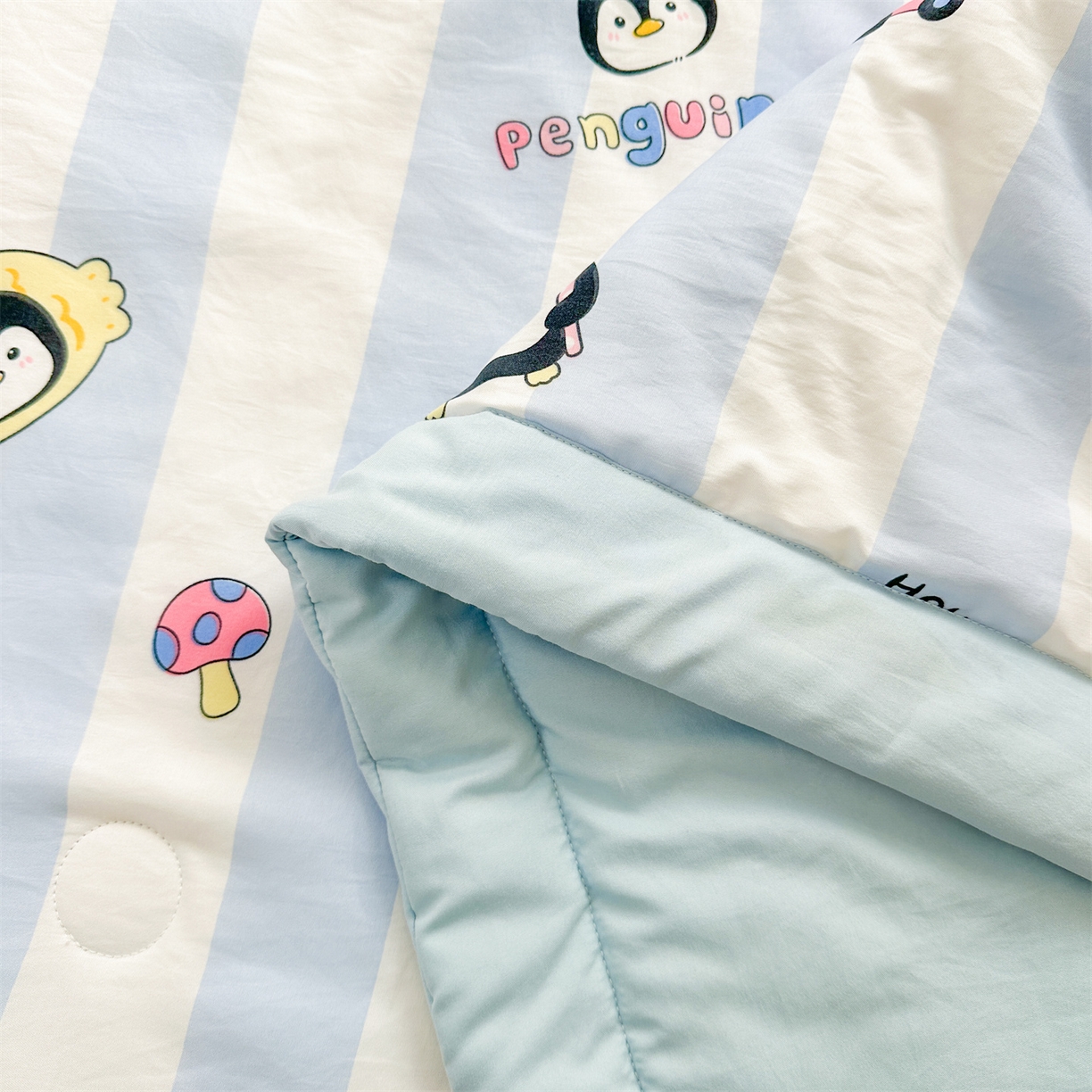 91家纺网 家纺一手货源 找家纺 晓时候 2026新款小清新印花夏被夏凉被空调被新疆棉花被被子被芯 呆萌企鹅