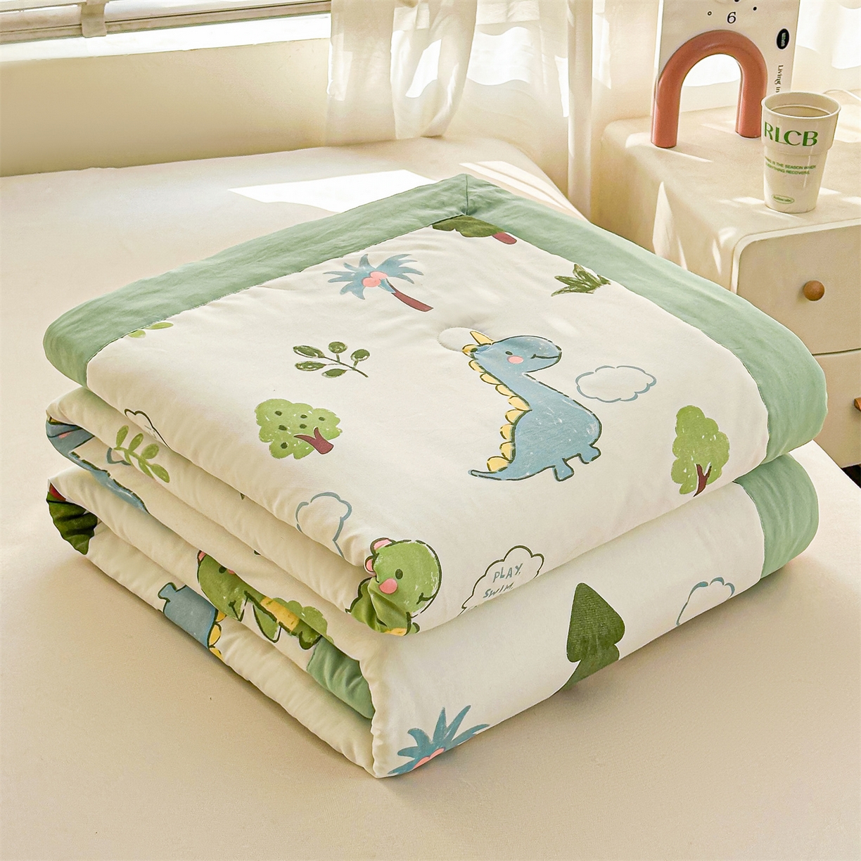 91家纺网 家纺一手货源 找家纺 晓时候 2026新款小清新印花夏被夏凉被空调被新疆棉花被被子被芯 恐龙乐园