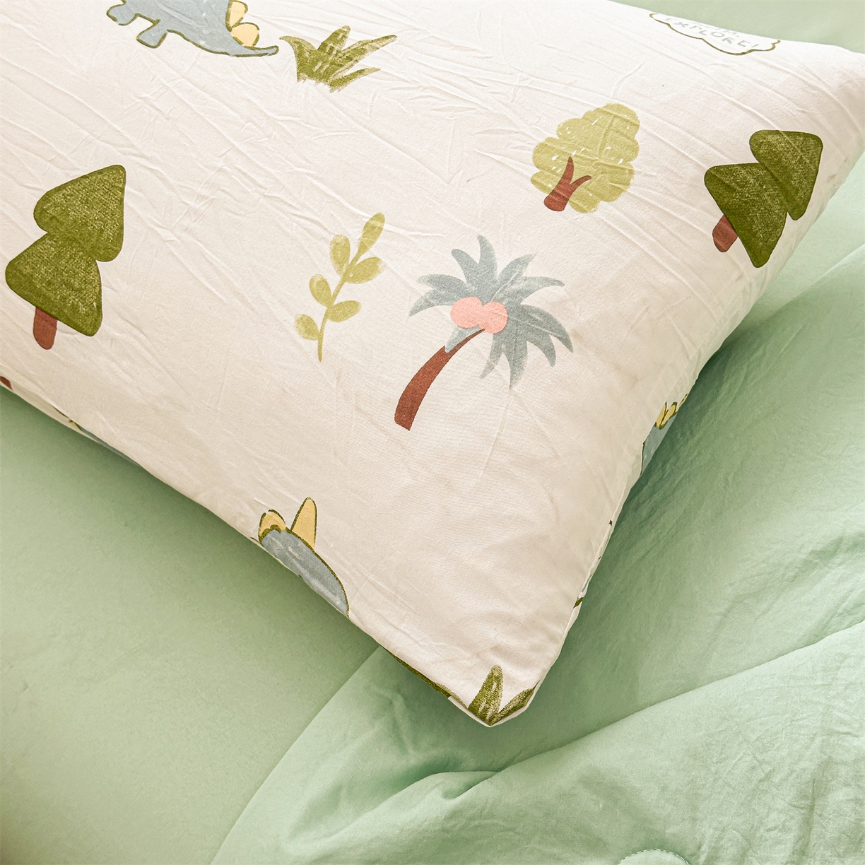 91家纺网 家纺一手货源 找家纺 晓时候 2026新款小清新印花夏被夏凉被空调被新疆棉花被被子被芯 恐龙乐园