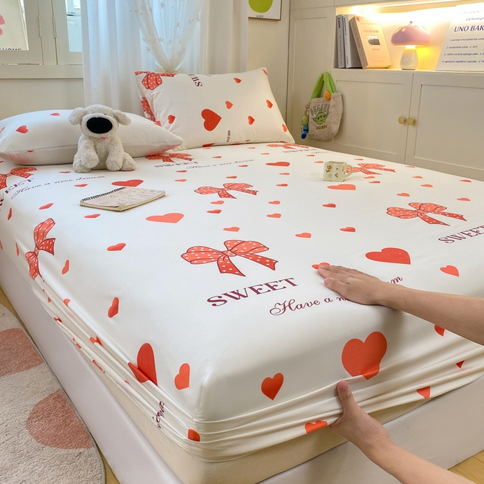 91家纺网 家纺一手货源 找家纺 朵朵家纺 2025新款超柔水洗棉云感印花单床笠床垫保护套床笠（床垫保护套可定制尺寸 ）-场景三 甜心结