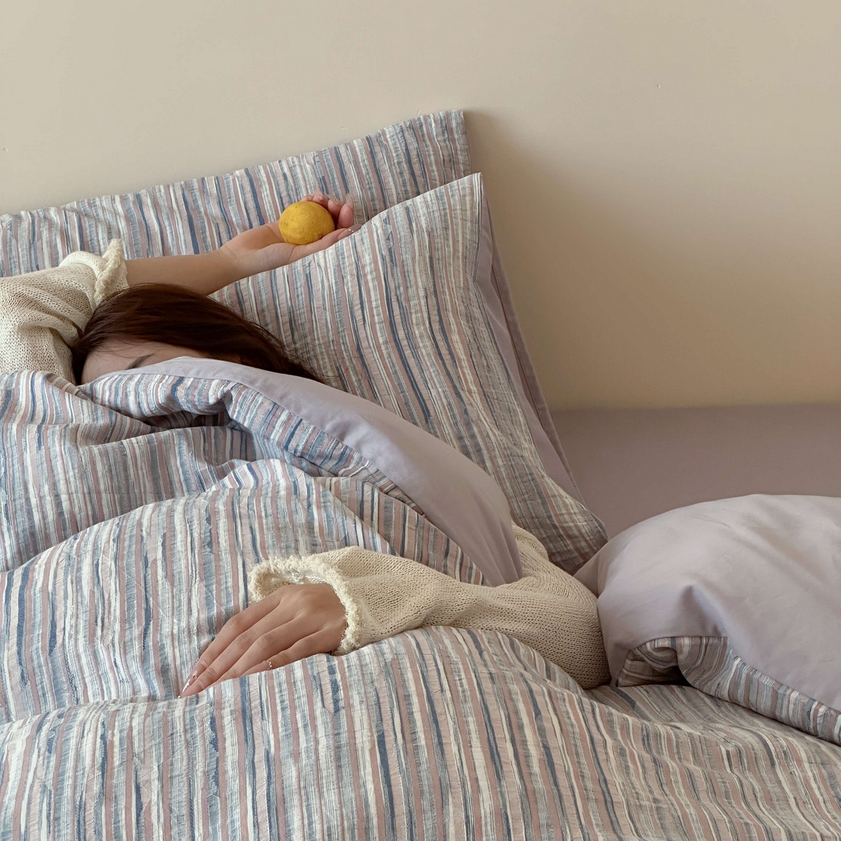 91家纺网 家纺一手货源 找家纺 云上 2026新款全棉纯棉色纺混段染条四件套-暮光 暮光-蓝紫