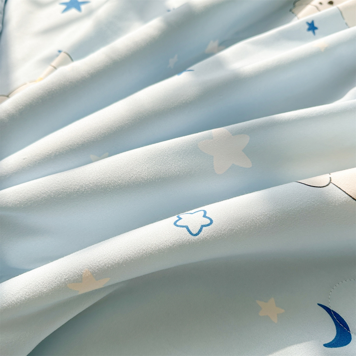 91家纺网 家纺一手货源 找家纺 晓时候 2026新款小清新印花夏被夏凉被空调被新疆棉花被被子被芯 泡芙狗