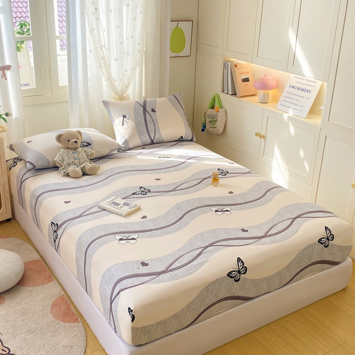 91家纺网 家纺一手货源 找家纺 朵朵家纺 2025新款超柔水洗棉云感印花单床笠床垫保护套床笠（床垫保护套可定制尺寸 ）-场景二 蝶恋心