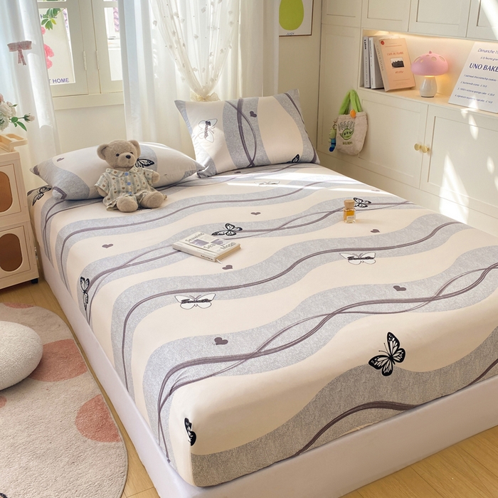 91家纺网 家纺一手货源 找家纺 朵朵家纺 2025新款超柔水洗棉云感印花单床笠床垫保护套床笠（床垫保护套可定制尺寸 ）-场景二 蝶恋心