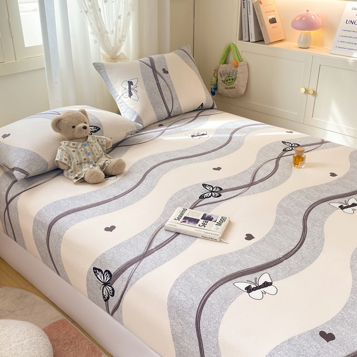 91家纺网 家纺一手货源 找家纺 朵朵家纺 2025新款超柔水洗棉云感印花单床笠床垫保护套床笠（床垫保护套可定制尺寸 ）-场景二 蝶恋心