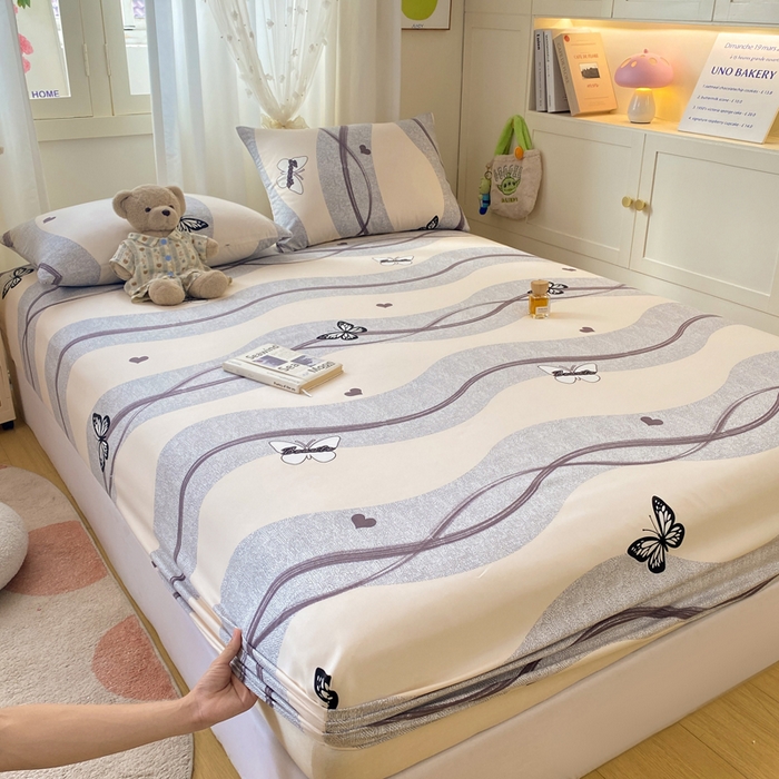 91家纺网 家纺一手货源 找家纺 朵朵家纺 2025新款超柔水洗棉云感印花单床笠床垫保护套床笠（床垫保护套可定制尺寸 ）-场景二 蝶恋心