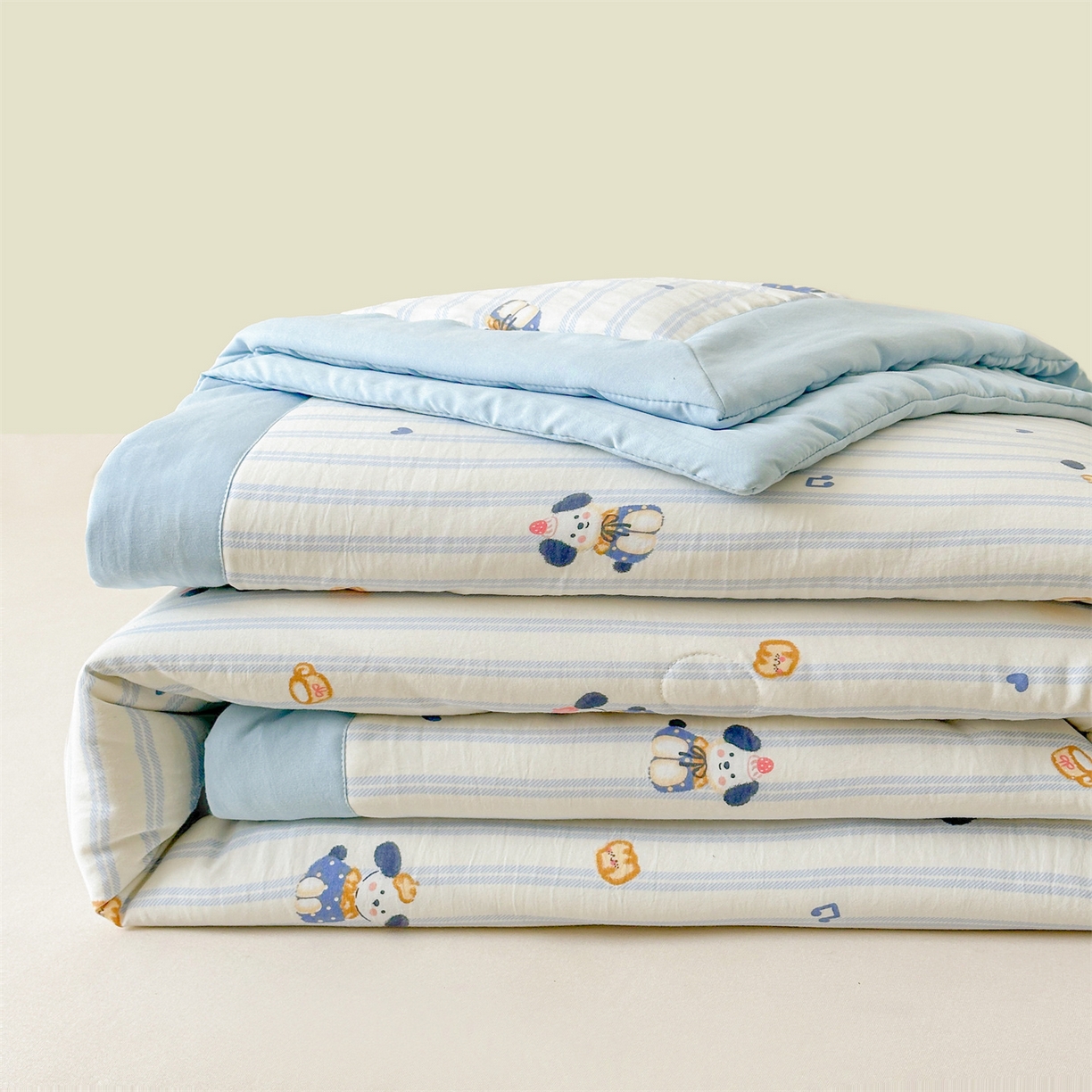 91家纺网 家纺一手货源 找家纺 晓时候 2026新款小清新印花夏被夏凉被空调被新疆棉花被被子被芯 音符小狗