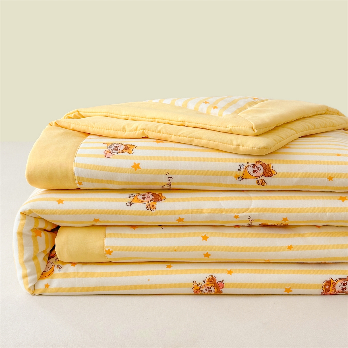 91家纺网 家纺一手货源 找家纺 晓时候 2026新款小清新印花夏被夏凉被空调被新疆棉花被被子被芯 芝士星星人