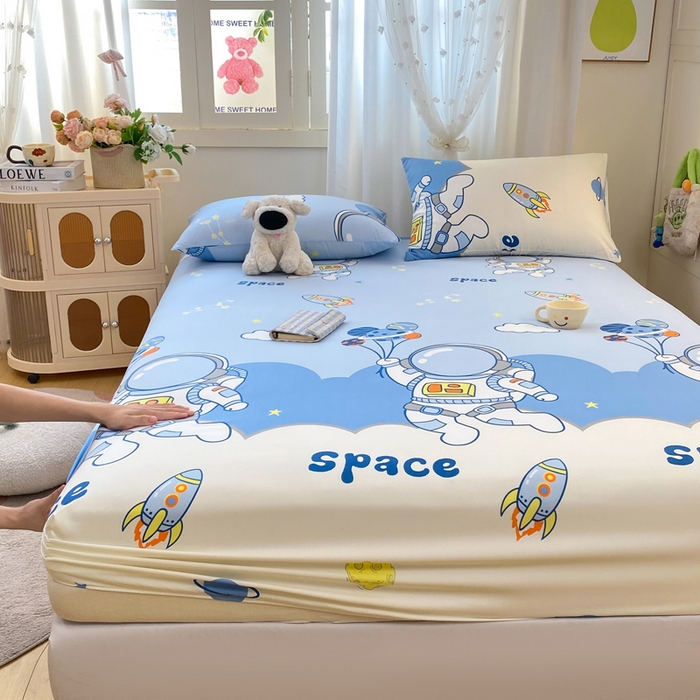 91家纺网 家纺一手货源 找家纺 朵朵家纺 2025新款超柔水洗棉云感印花单床笠床垫保护套床笠（床垫保护套可定制尺寸 ）-场景二 宇航员