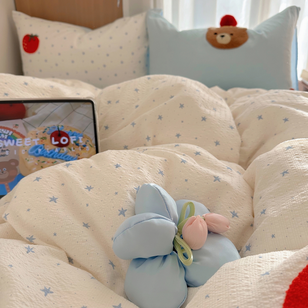 91家纺网 家纺一手货源 找家纺 （总）顾里家纺 2026春夏新款ins童趣异形泡芙棉毛巾绣四件套