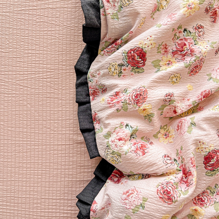 91家纺网 家纺一手货源 找家纺 仟网汇 2026新款木棉皱皱纱赫本风夏被单夏被枕套 玫瑰花园粉