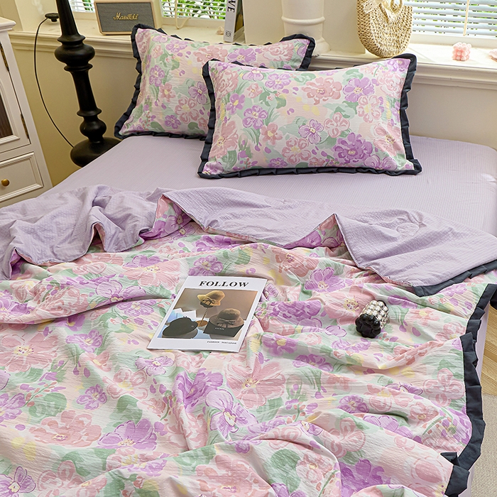 91家纺网 家纺一手货源 找家纺 仟网汇 2026新款木棉皱皱纱赫本风夏被单夏被枕套 紫韵斑斓