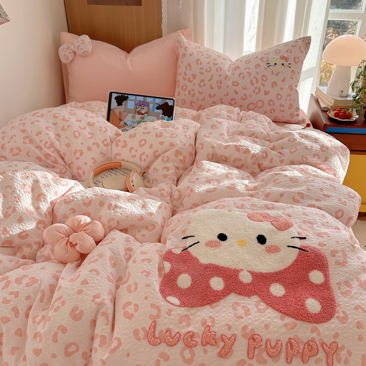 91家纺网 家纺一手货源 找家纺 （总）顾里家纺 2026春夏新款ins童趣异形泡芙棉毛巾绣四件套