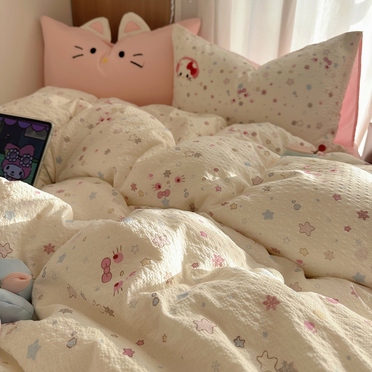 91家纺网 家纺一手货源 找家纺 顾里家纺 2026春夏新款ins童趣异形泡芙棉毛巾绣四件套 礼物猫咪