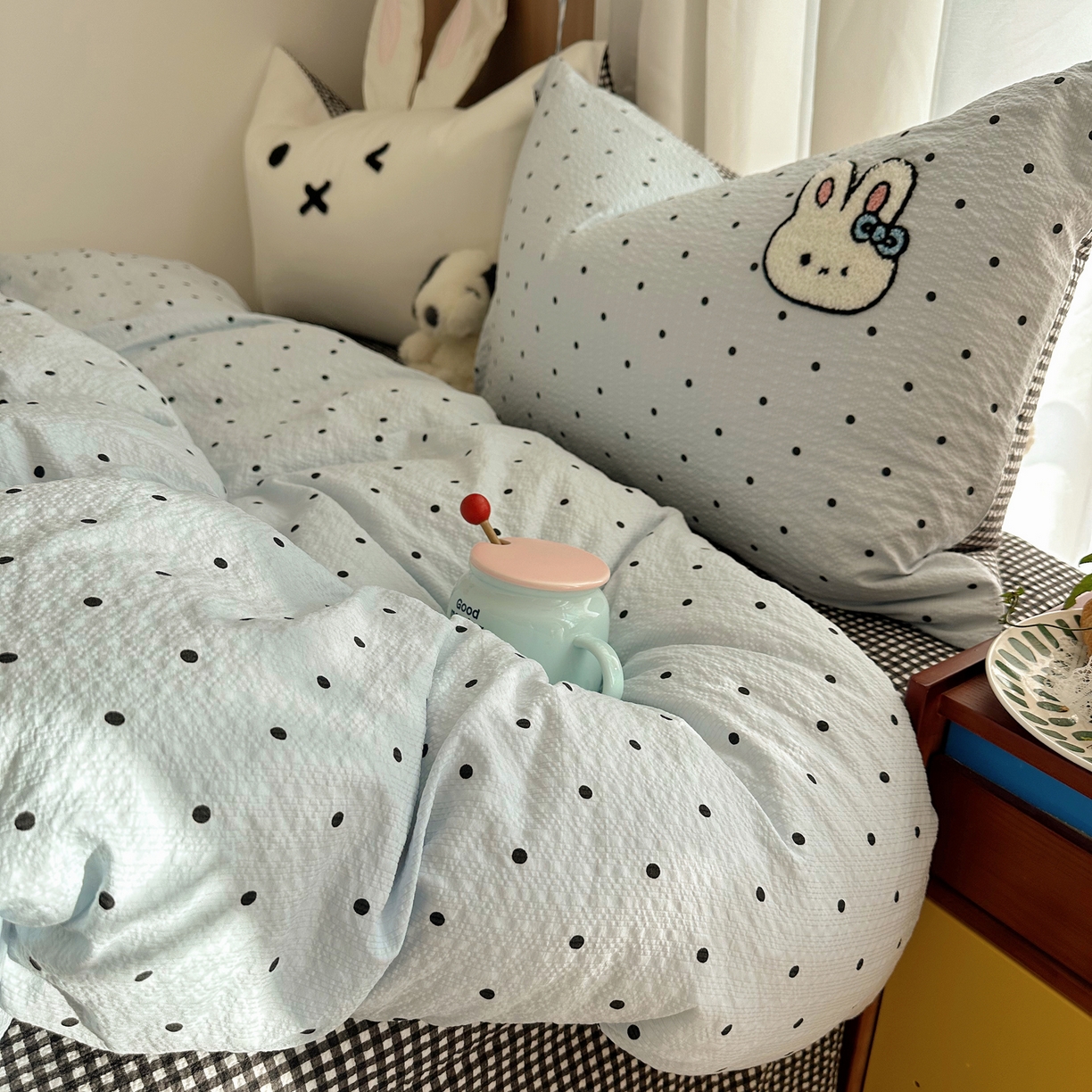 91家纺网 家纺一手货源 找家纺 顾里家纺 2026春夏新款ins童趣异形泡芙棉毛巾绣四件套 小花兔