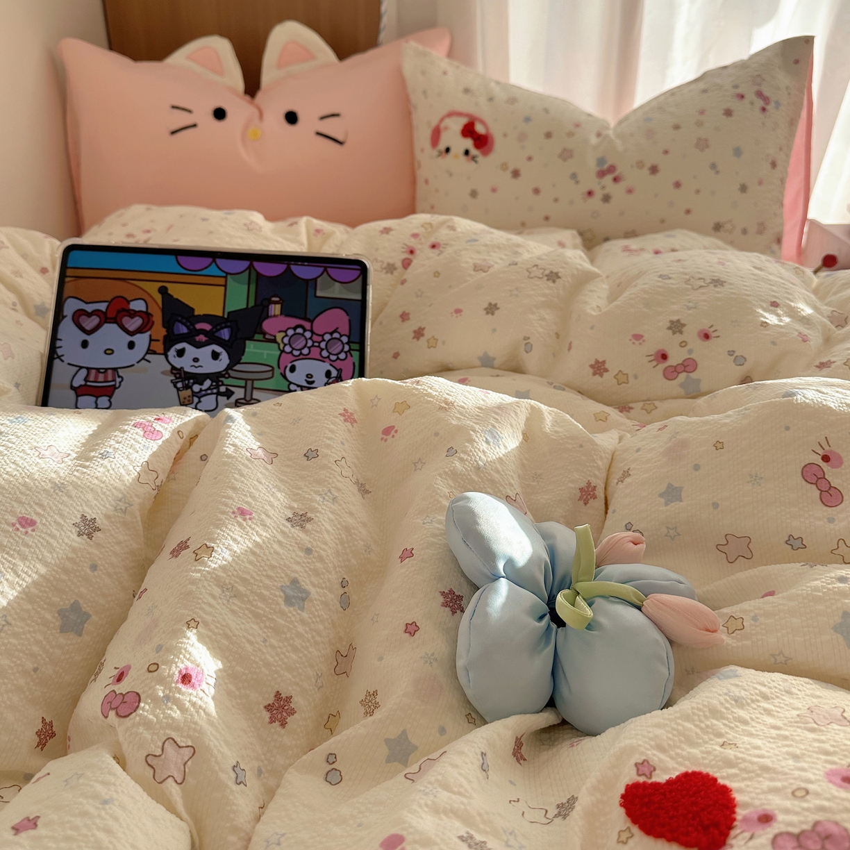 91家纺网 家纺一手货源 找家纺 顾里家纺 2026春夏新款ins童趣异形泡芙棉毛巾绣四件套 礼物猫咪