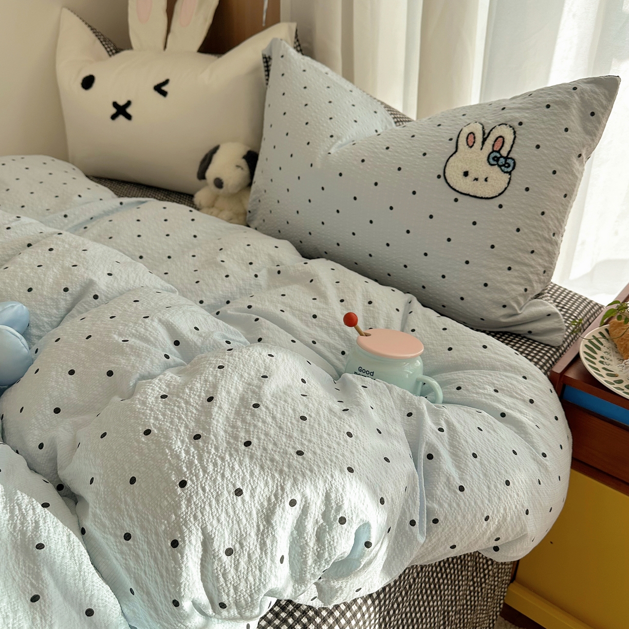 91家纺网 家纺一手货源 找家纺 顾里家纺 2026春夏新款ins童趣异形泡芙棉毛巾绣四件套 小花兔