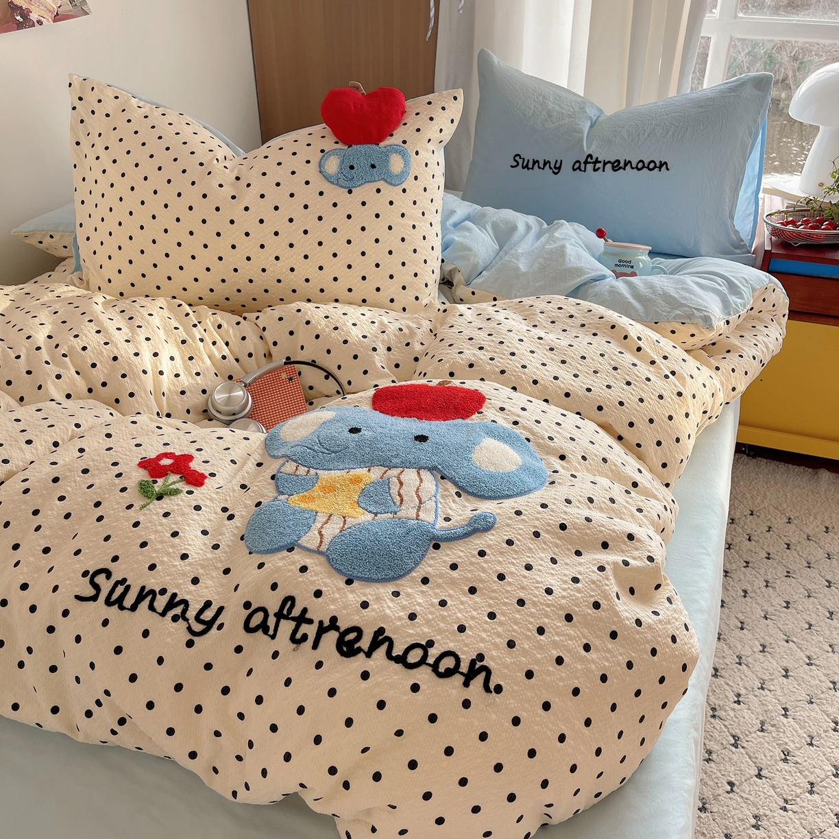 91家纺网 家纺一手货源 找家纺 顾里家纺 2026春夏新款ins童趣异形泡芙棉毛巾绣四件套 苹果小象