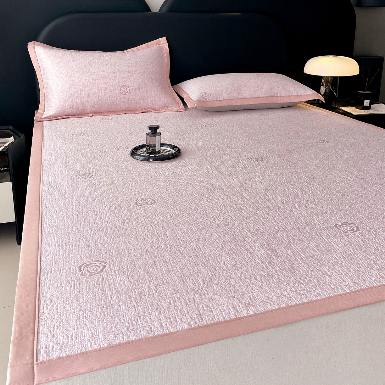 91家纺网 家纺一手货源 找家纺 （总）莱米家纺 2026春夏新款全PE双面泡泡提花复合豆豆席凉席席子