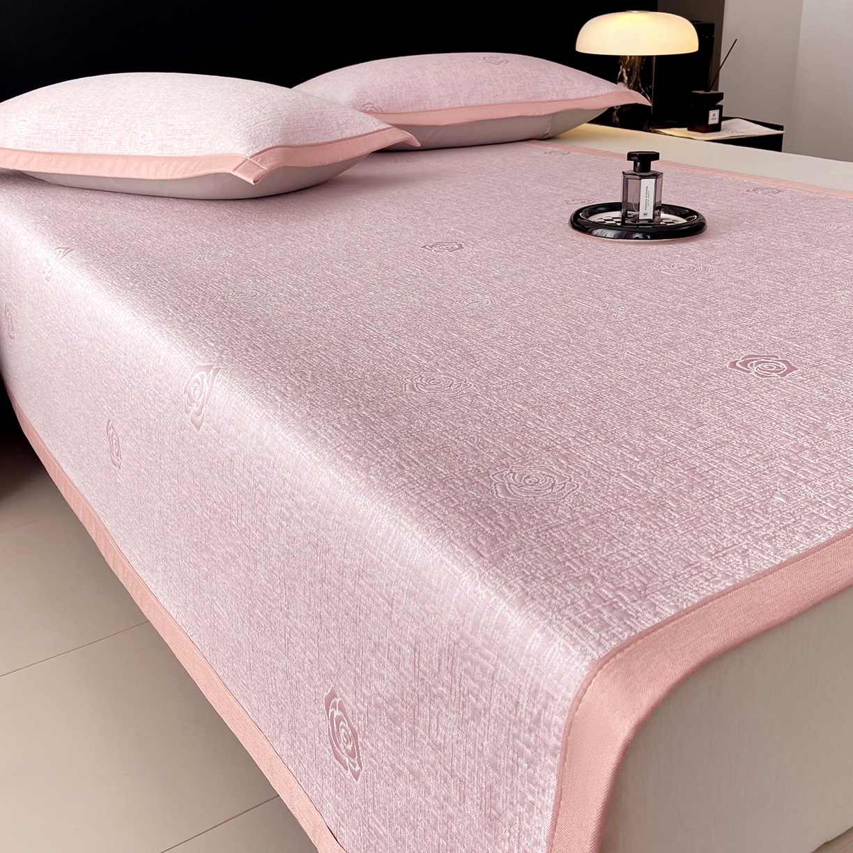 91家纺网 家纺一手货源 找家纺 （总）莱米家纺 2026春夏新款全PE双面泡泡提花复合豆豆席凉席席子