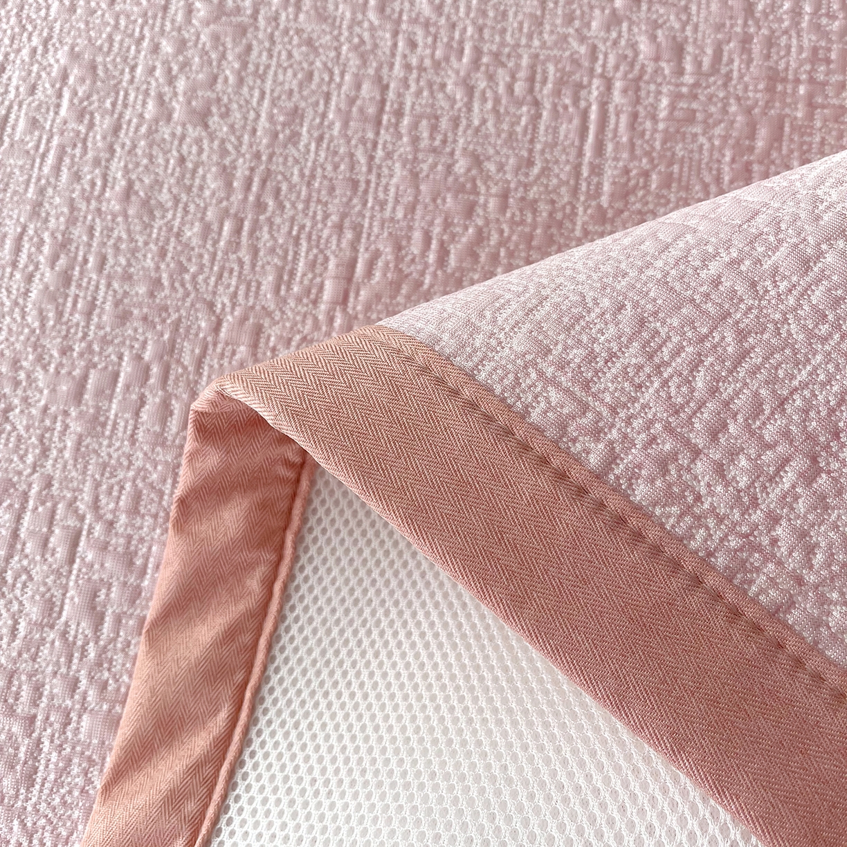 91家纺网 家纺一手货源 找家纺 （总）莱米家纺 2026春夏新款全PE双面泡泡提花复合豆豆席凉席席子