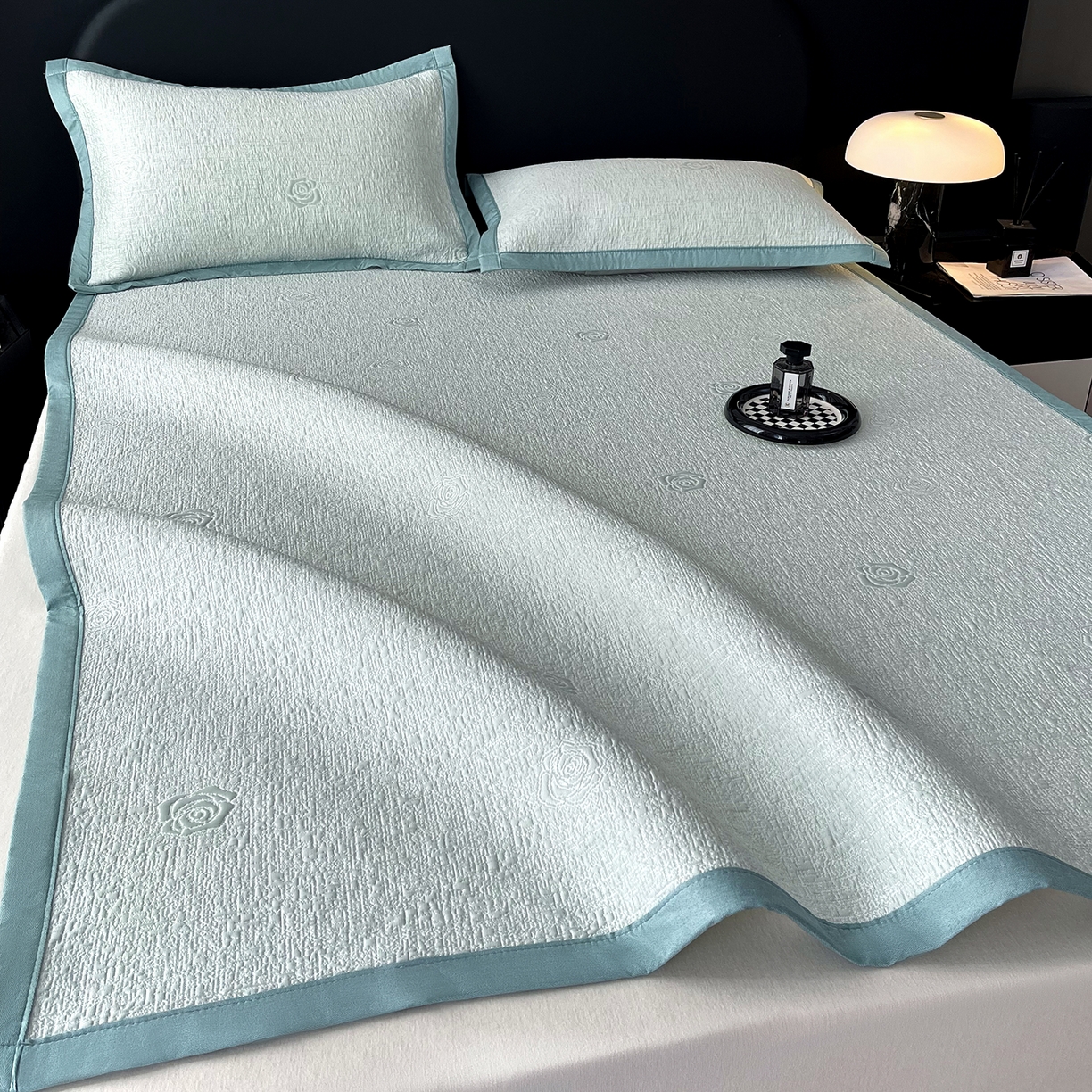 91家纺网 家纺一手货源 找家纺 莱米家纺 2026春夏新款全PE双面泡泡提花复合豆豆席凉席席子 玫瑰-绿