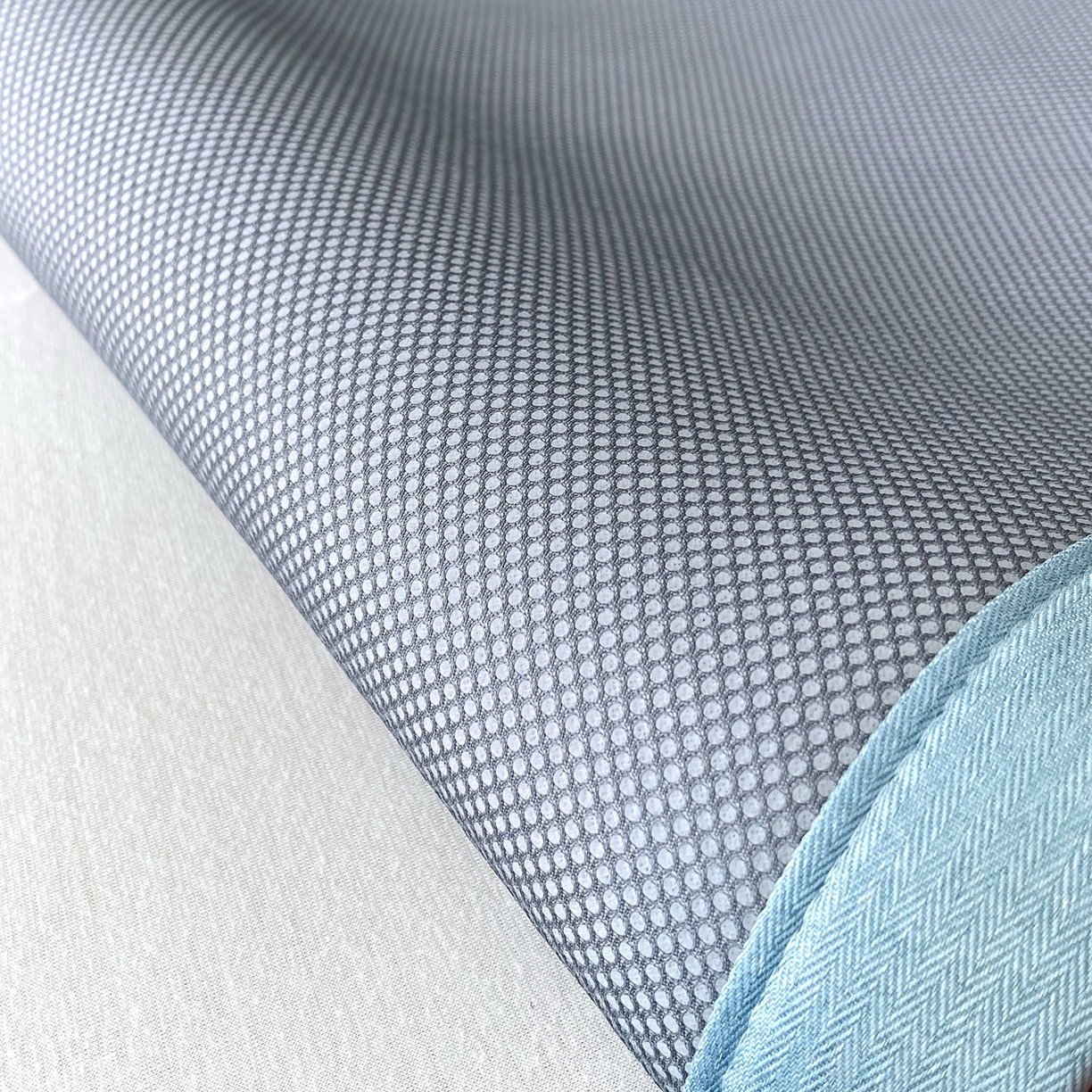 91家纺网 家纺一手货源 找家纺 莱米家纺 2026春夏新款全PE双面泡泡提花复合豆豆席凉席席子 玫瑰-蓝