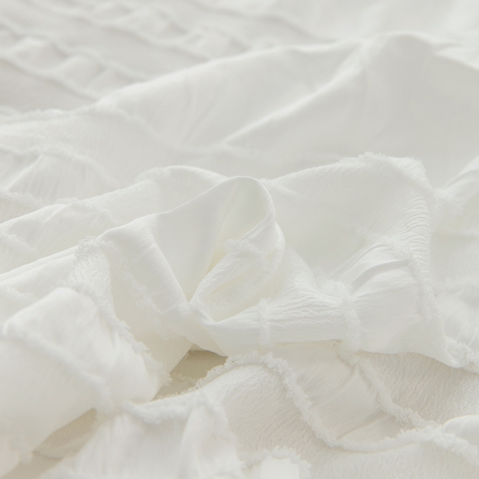 91家纺网 家纺一手货源 找家纺 恩和家纺 2026新款剪花水洗棉柔四件套床单款床裙款三四件套 剪花白