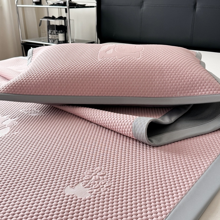 91家纺网 家纺一手货源 找家纺 卡罗兰 2026新款豆豆凉席PE提花豆豆席床单床笠款奶牛系列 粉色