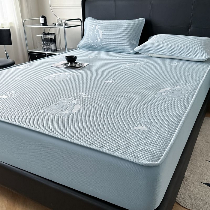 91家纺网 家纺一手货源 找家纺 卡罗兰 2026新款豆豆凉席PE提花豆豆席床单床笠款奶牛系列 蓝色-床笠