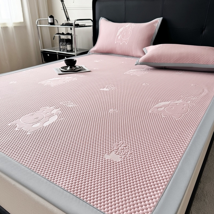 91家纺网 家纺一手货源 找家纺 卡罗兰 2026新款豆豆凉席PE提花豆豆席床单床笠款奶牛系列 粉色