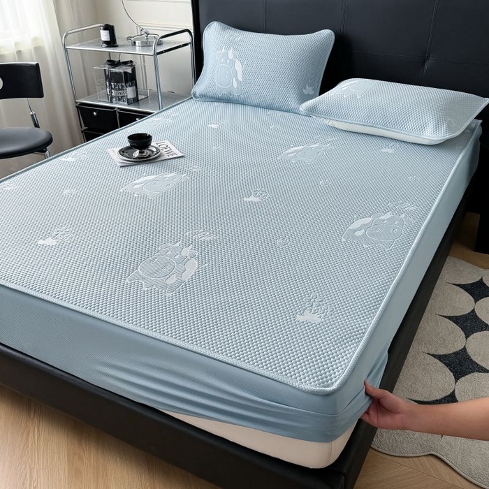 91家纺网 家纺一手货源 找家纺 卡罗兰 2026新款豆豆凉席PE提花豆豆席床单床笠款奶牛系列 蓝色-床笠