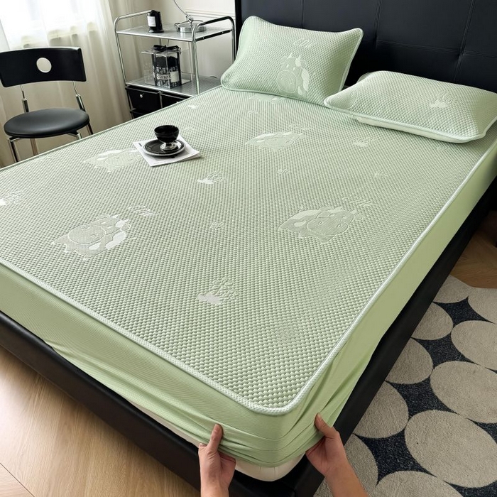 91家纺网 家纺一手货源 找家纺 卡罗兰 2026新款豆豆凉席PE提花豆豆席床单床笠款奶牛系列 绿色-床笠
