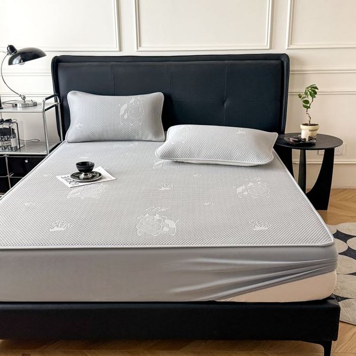 91家纺网 家纺一手货源 找家纺 卡罗兰 2026新款豆豆凉席PE提花豆豆席床单床笠款奶牛系列 灰色-床笠